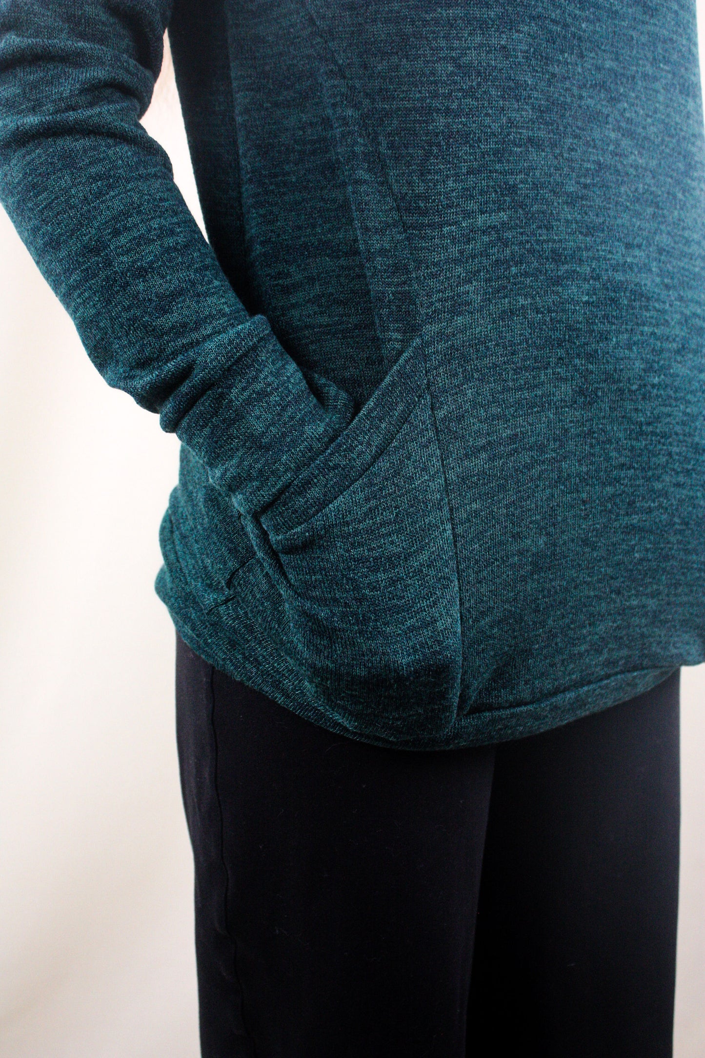 Front Pocket Long Sleeve Top - Hunter Green