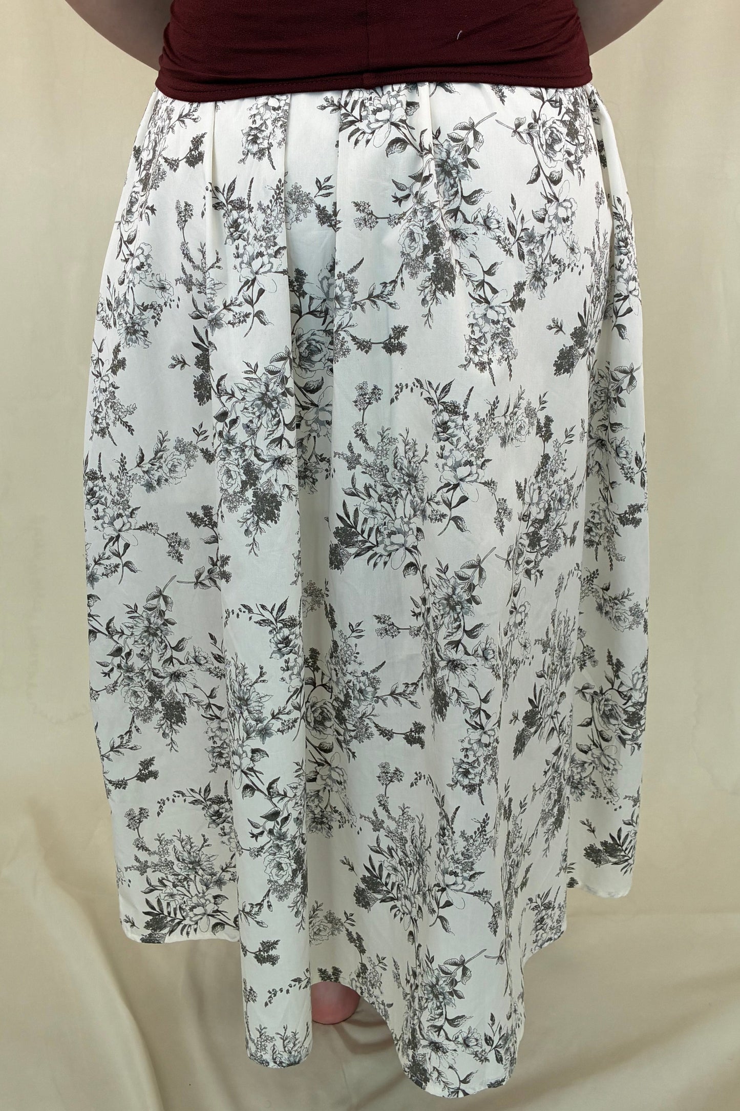 Floral Toile Pleated Maxi Skirt - Black Multi