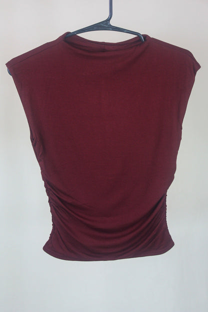Sleeveless Funnel Neck Scrunch Knit Top - Maroon