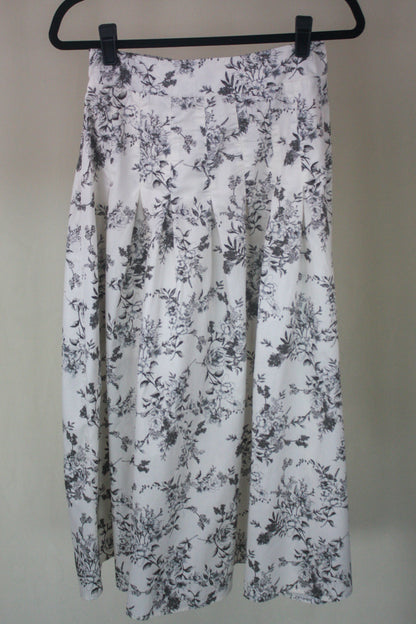 Floral Toile Pleated Maxi Skirt - Black Multi