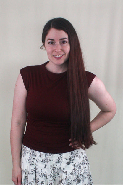 Sleeveless Funnel Neck Scrunch Knit Top - Maroon