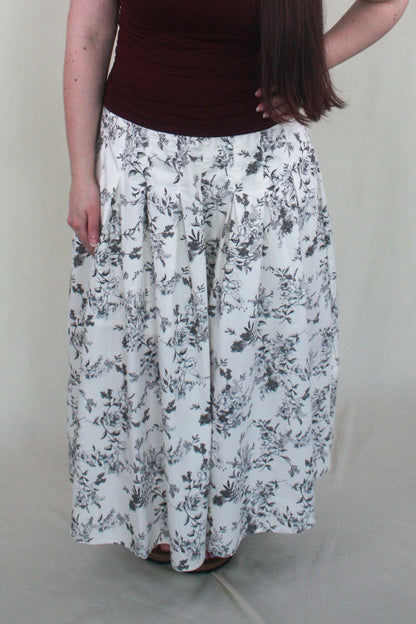Floral Toile Pleated Maxi Skirt - Black Multi